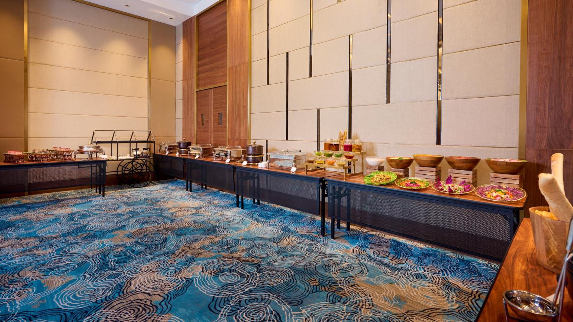 Iris Sarovar Portico Gurgaon Exterior photo