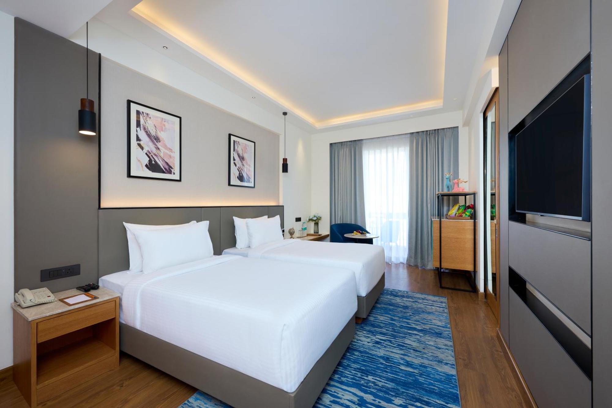 Iris Sarovar Portico Gurgaon Exterior photo