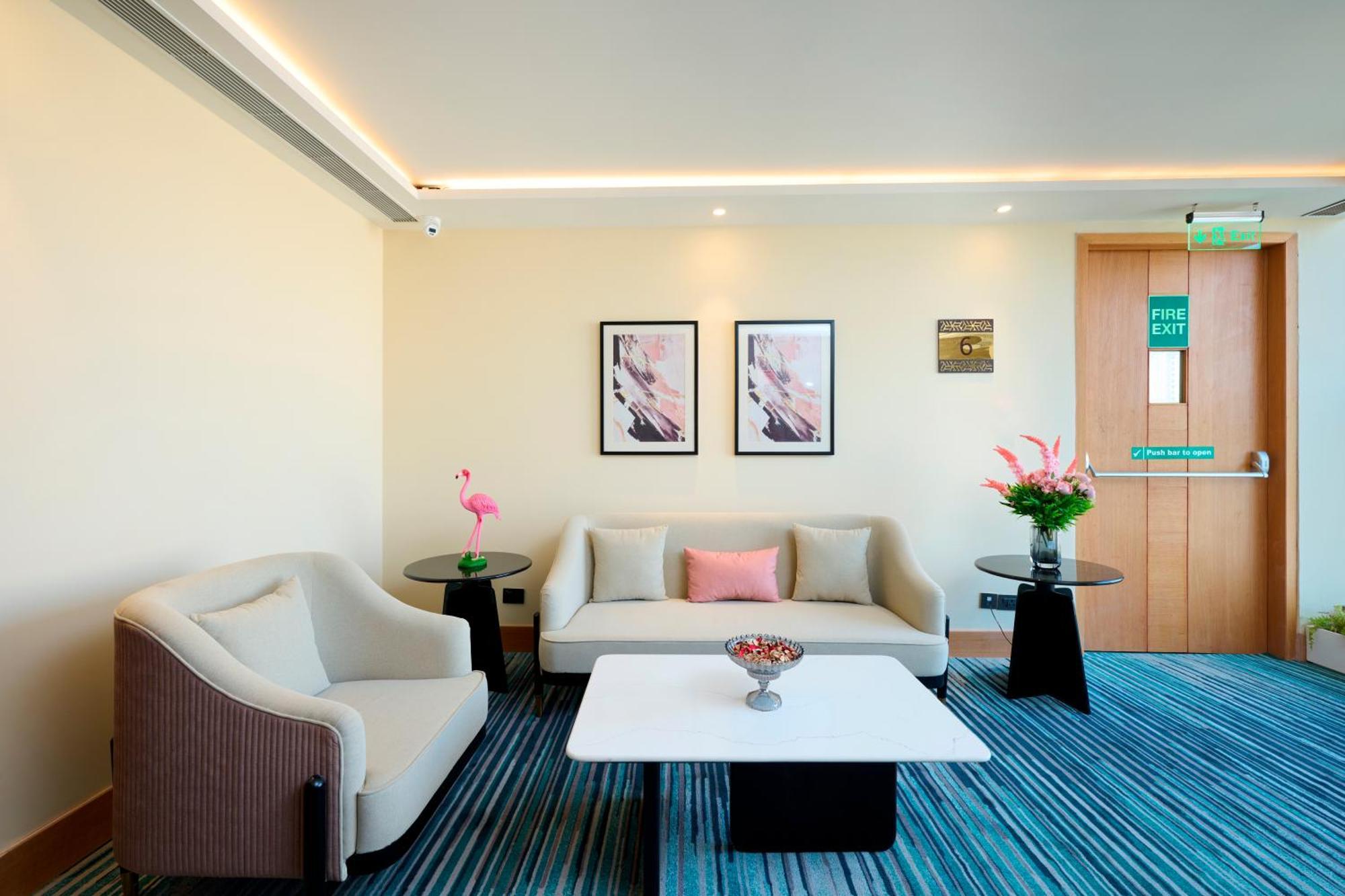 Iris Sarovar Portico Gurgaon Exterior photo