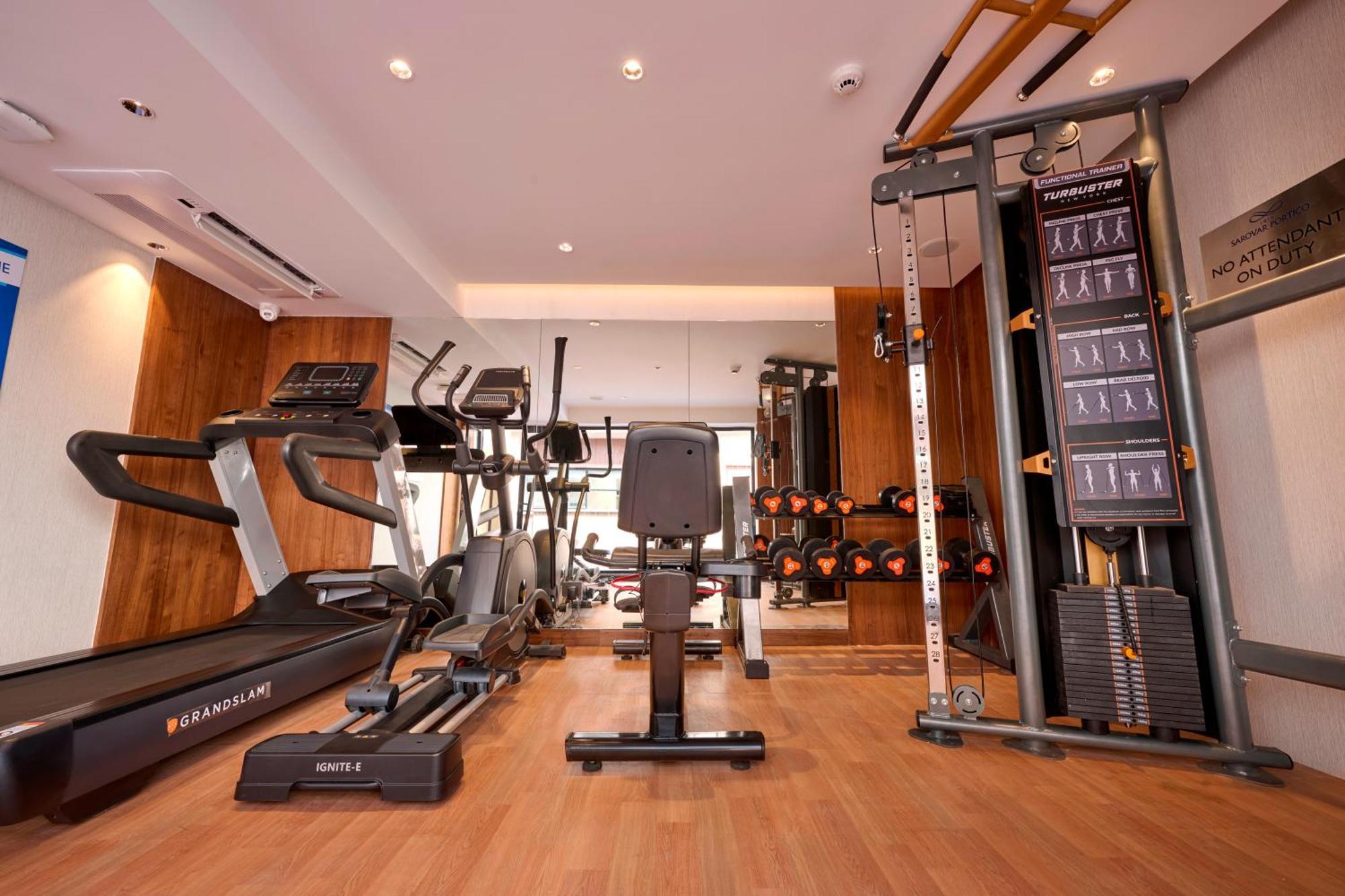 Iris Sarovar Portico Gurgaon Exterior photo