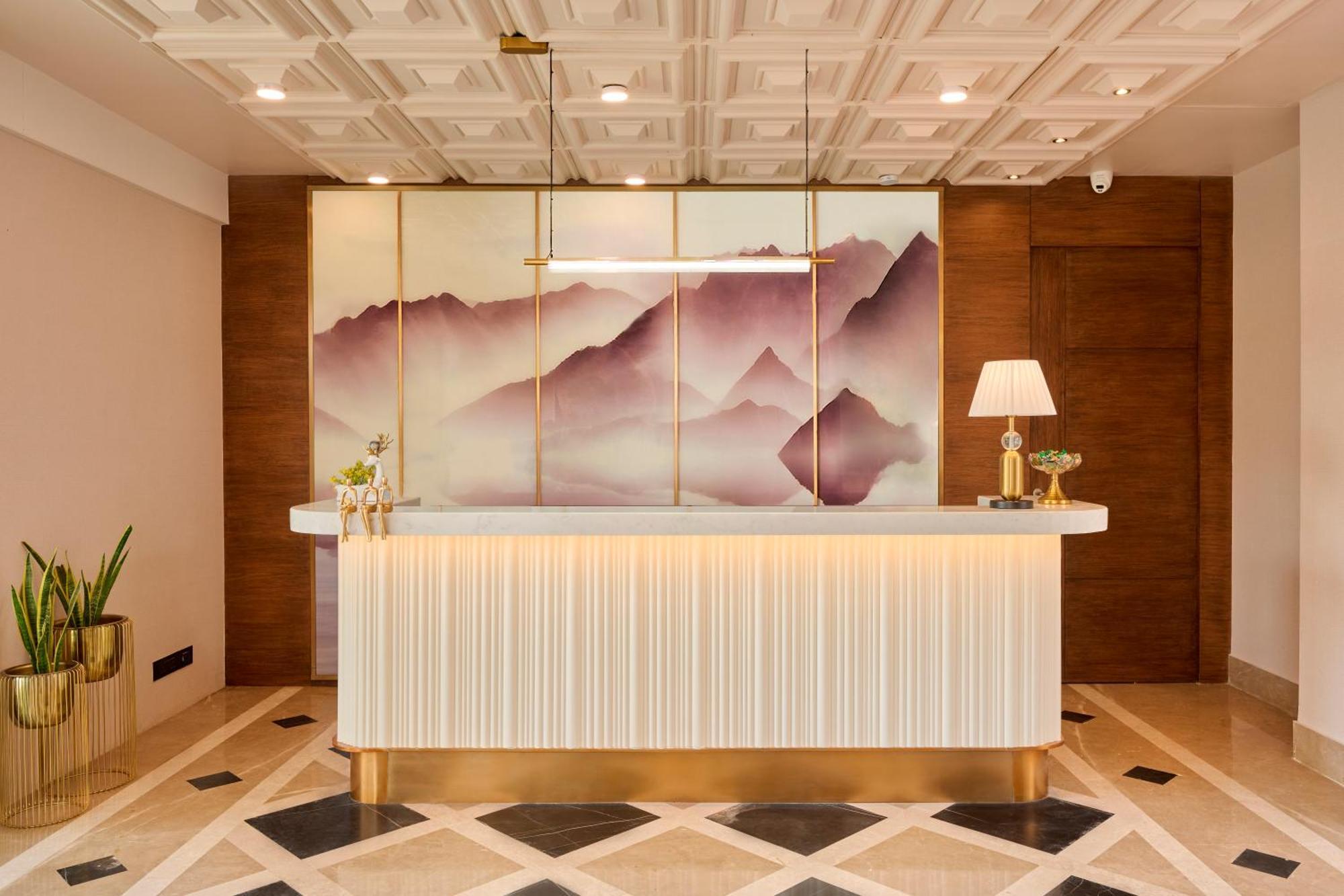 Iris Sarovar Portico Gurgaon Exterior photo