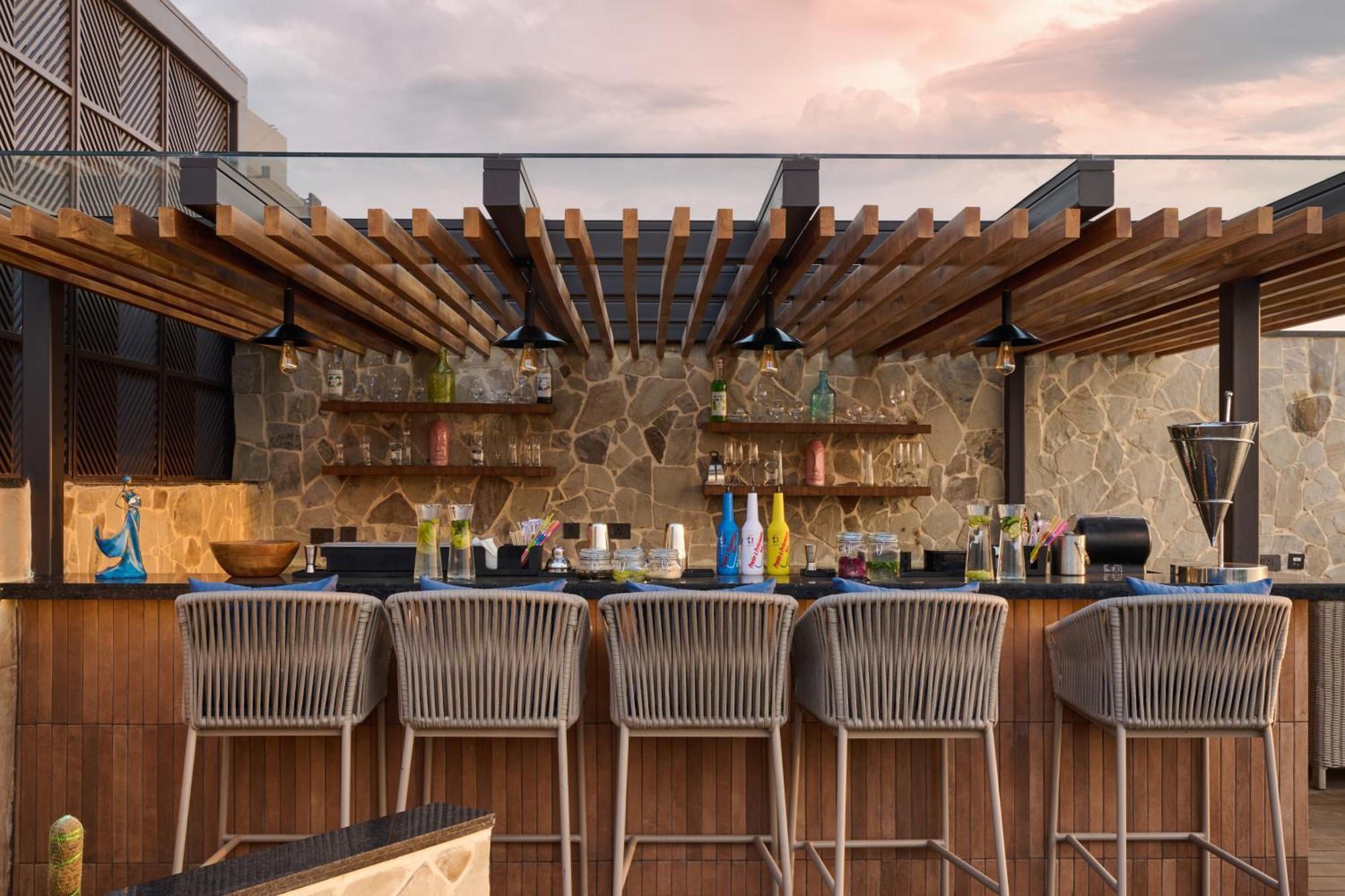 Iris Sarovar Portico Gurgaon Exterior photo