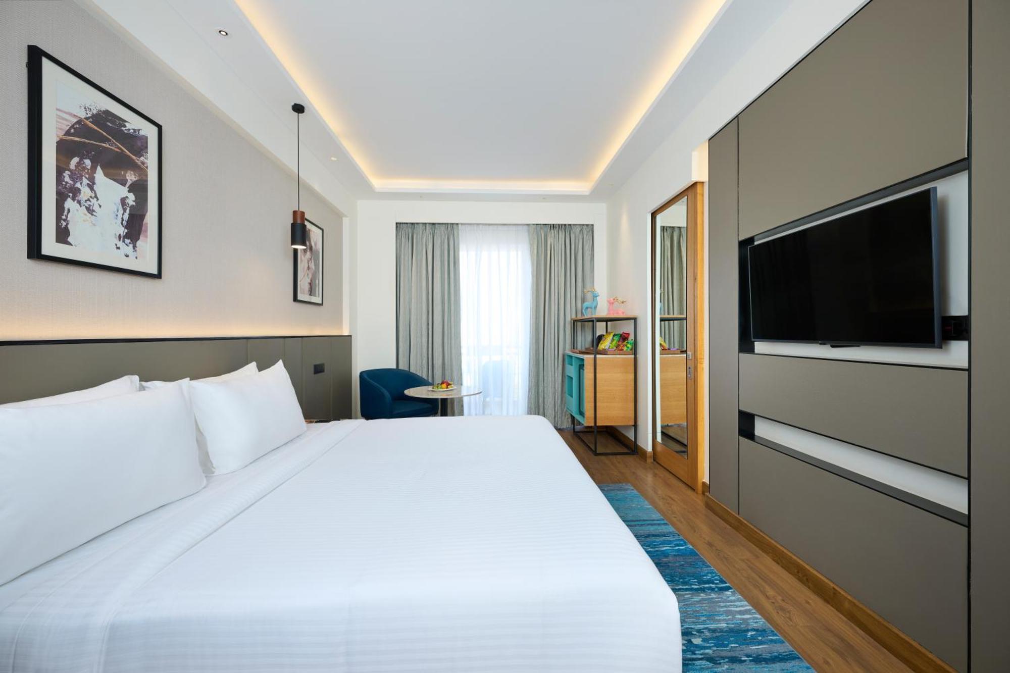Iris Sarovar Portico Gurgaon Exterior photo