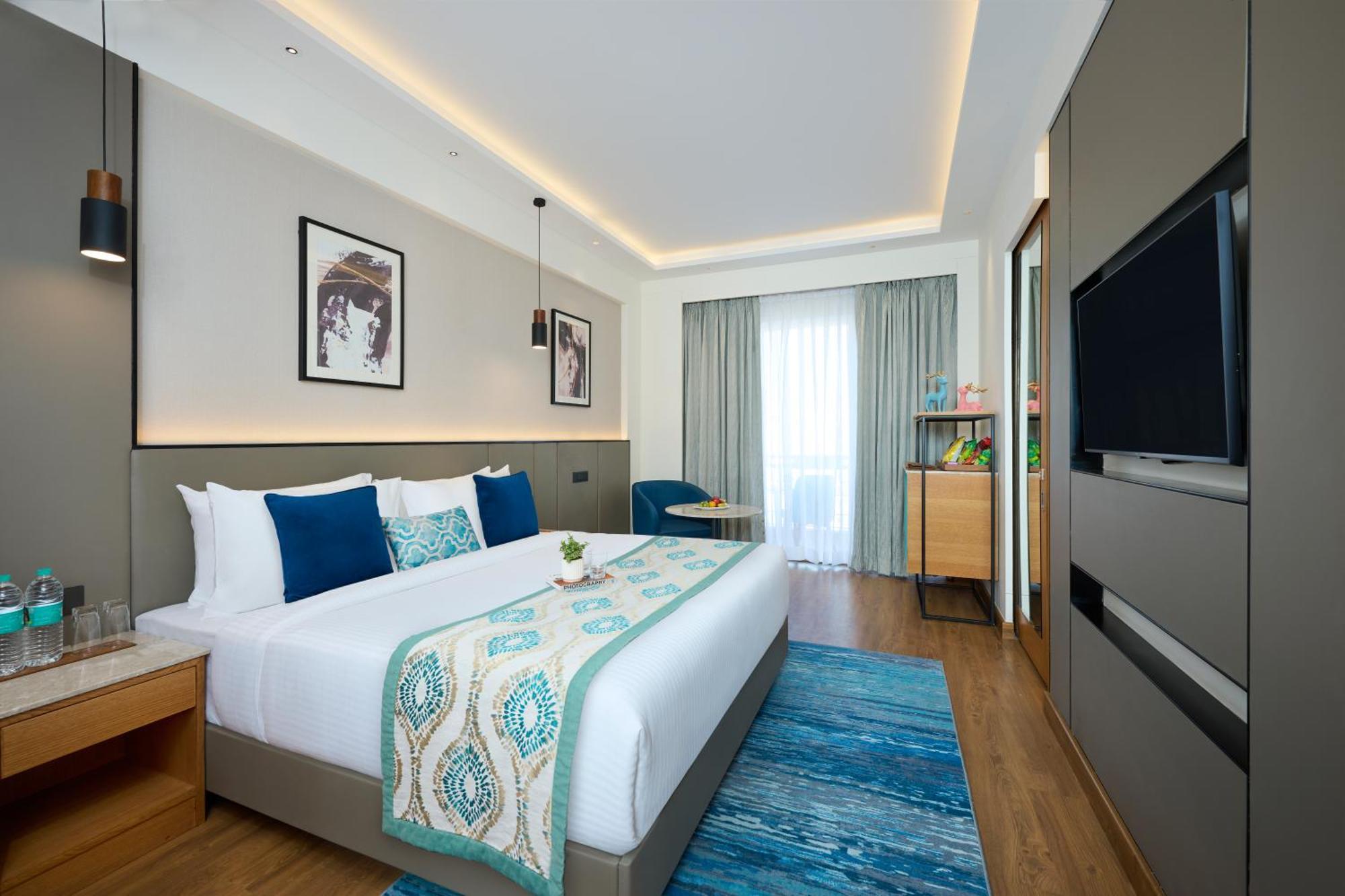 Iris Sarovar Portico Gurgaon Exterior photo